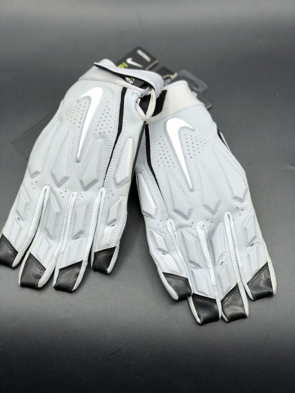 Nike D-Tack Protective Football Gloves Size 4XL New CK2926-345